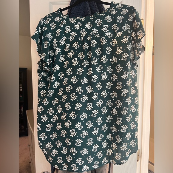 Loft Blouse with small button detail - Picture 2 of 3